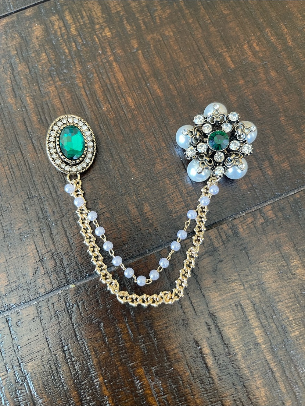 Gold-Tone Emerald and Pearl Connector Pin - NWOT